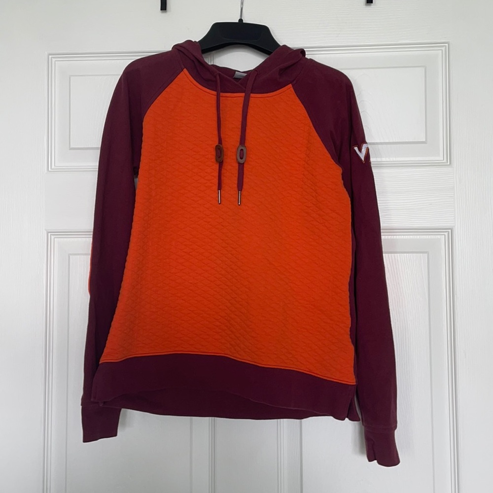 Virginia Tech Columbia sweatshirt, size XS